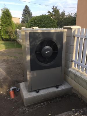 IVT AIRX 90 + AIRBOX E 50 - 90 + zásobník IVT DS 200 R